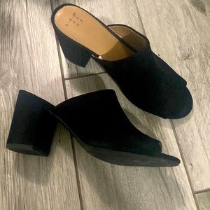 Black suede mules